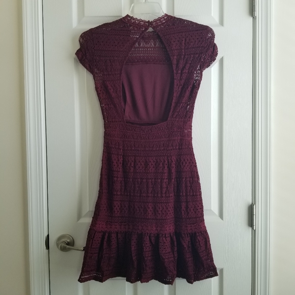 FOXIDOX Ellie Fit & Flare Lace Dress w/ Sexy Back - Picture 5 of 16